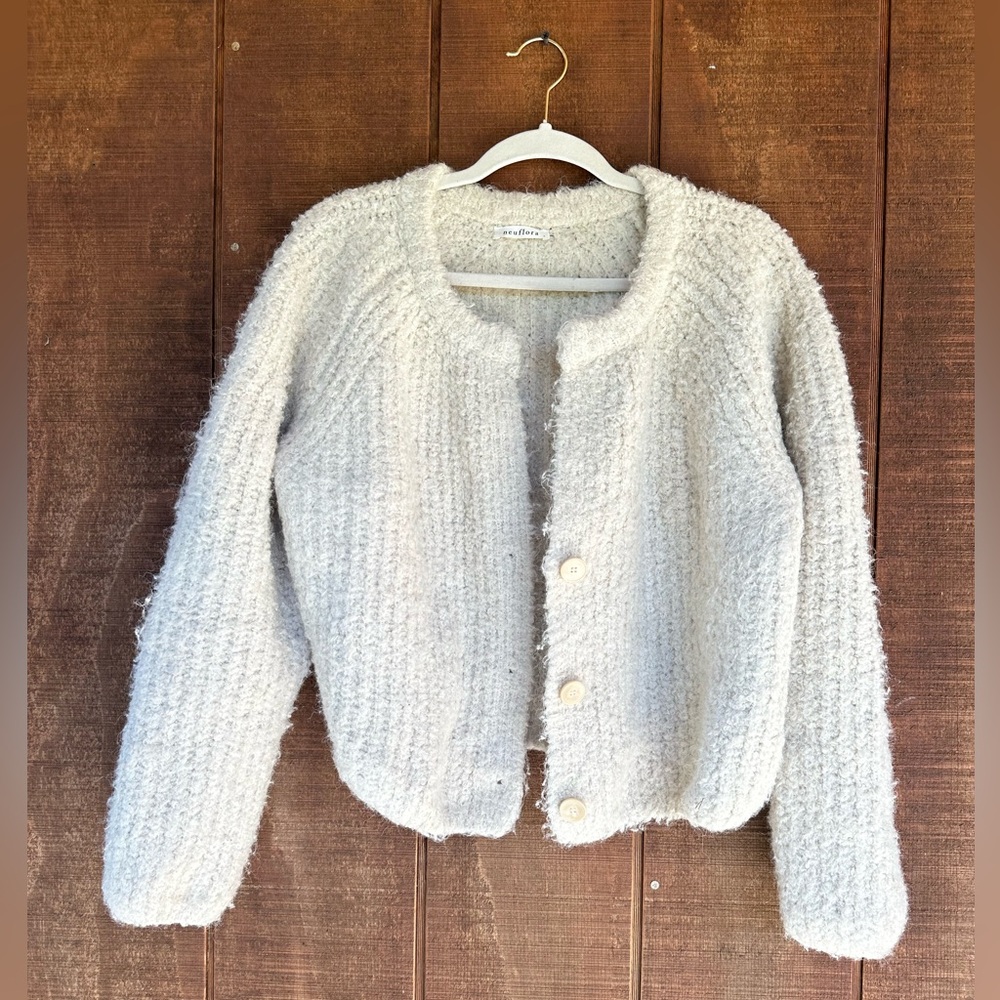 Cozy Cream Women's Sweater - Neuflora